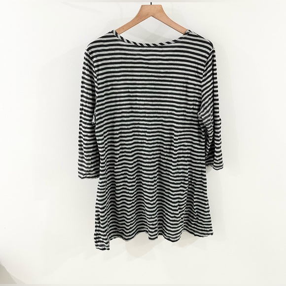 LuLu-B Crinkle Tunic Gray Stripe Size Medium - Picture 5 of 5